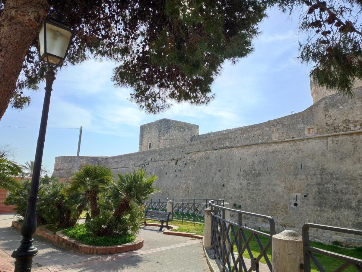 Dimora Della Marchesa - Al Duomo Manfredonia Exterior foto