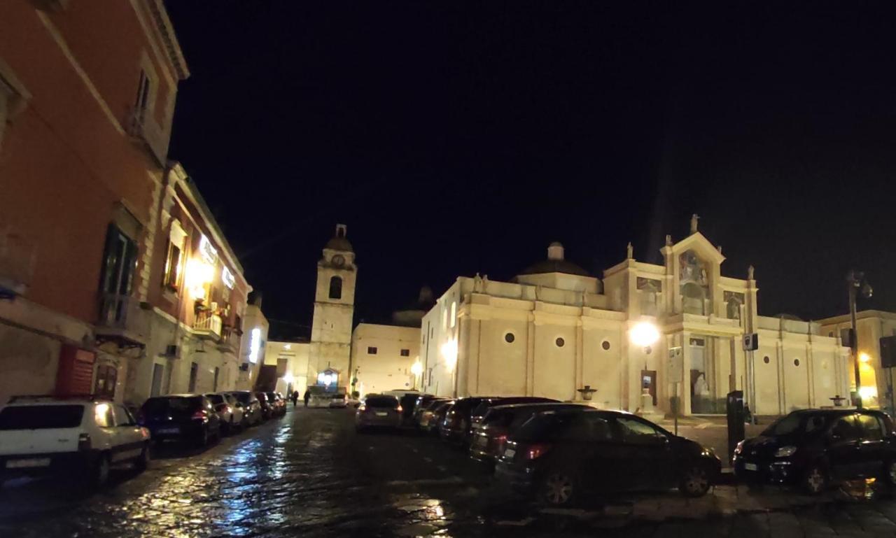 Dimora Della Marchesa - Al Duomo Manfredonia Exterior foto