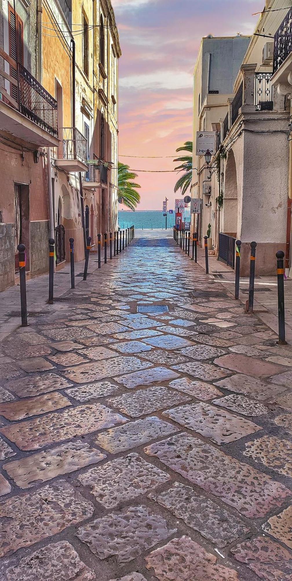 Dimora Della Marchesa - Al Duomo Manfredonia Exterior foto