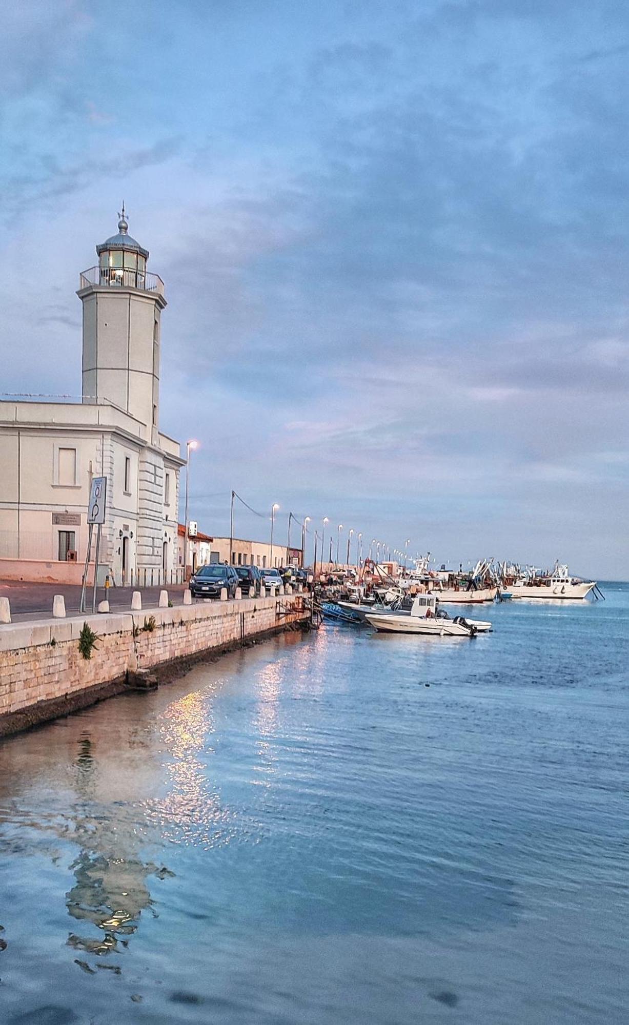 Dimora Della Marchesa - Al Duomo Manfredonia Exterior foto